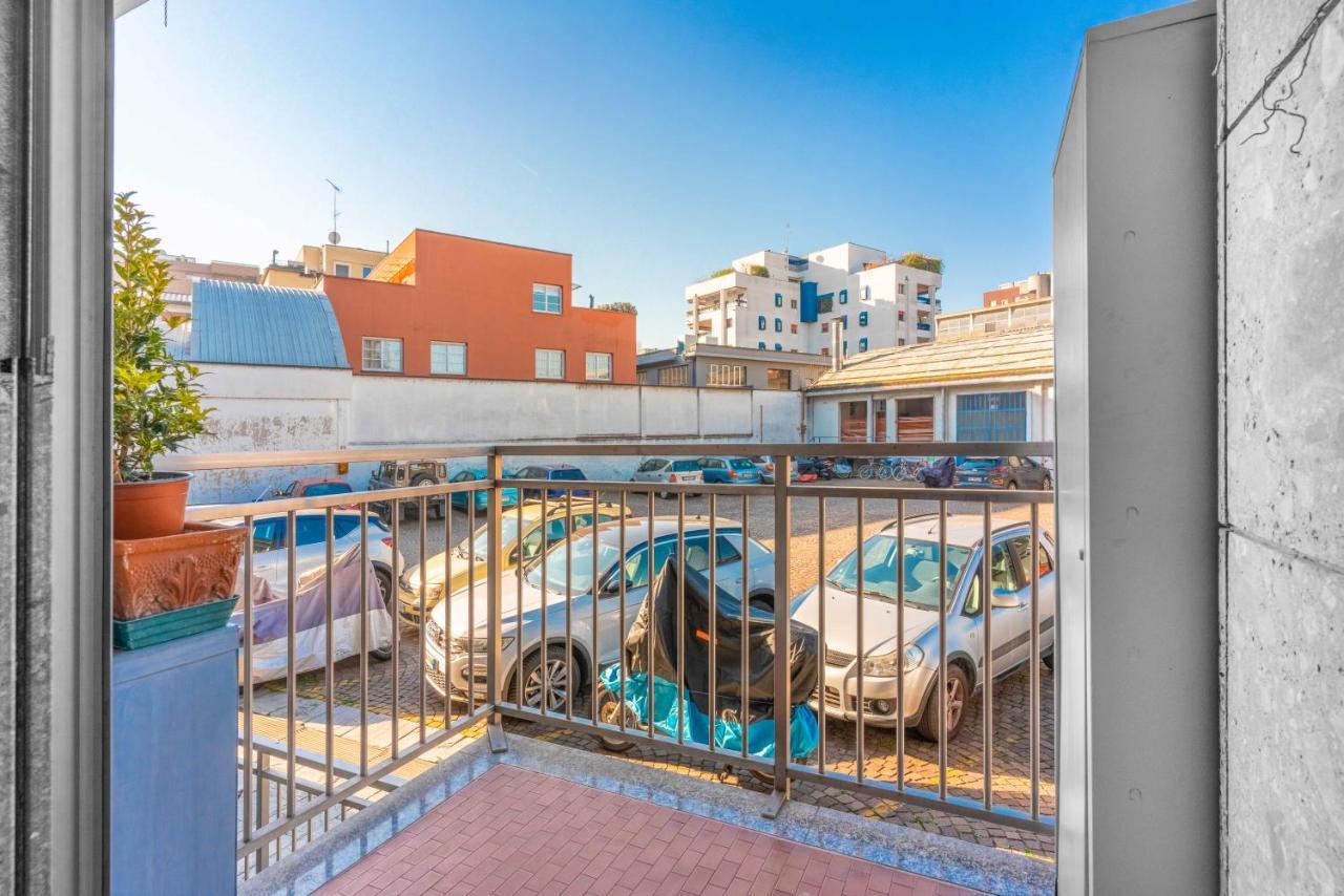 Zona Navigli - Smart House Con Tv 50 E Fast Wifi Apartment Milan Exterior photo
